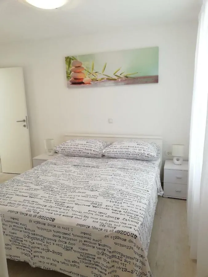 Apartment Porat Trogir 0*,  Croatia