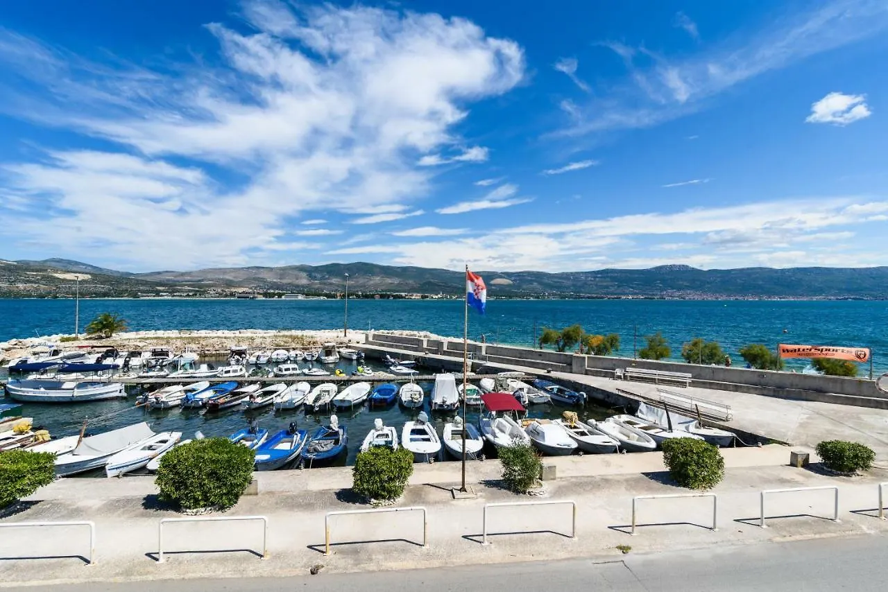 Apartment Porat Trogir 0*,