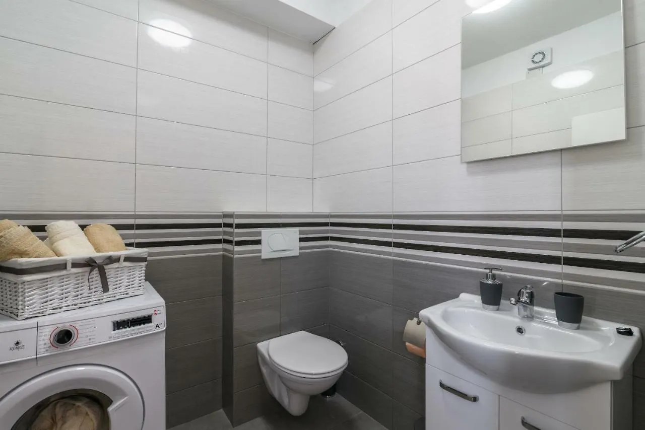 Apartment Porat Trogir 0*,